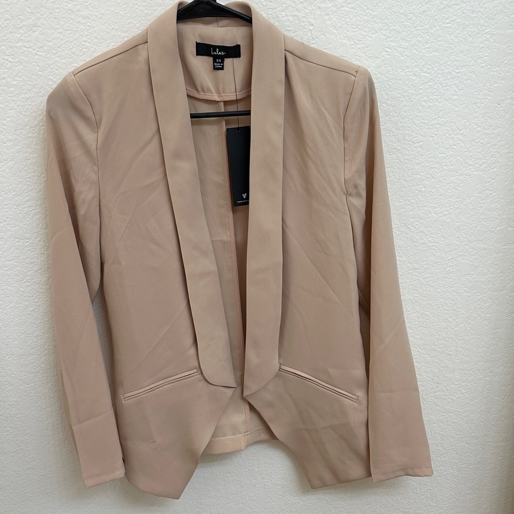Lulu's Beige Women's Blazer